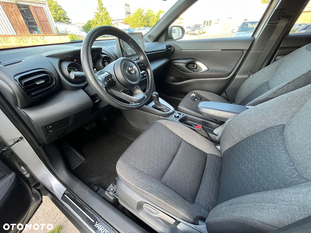 Toyota Yaris Cross - 19