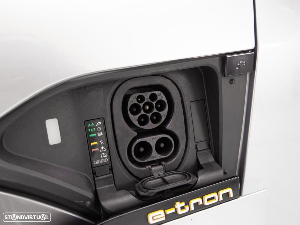 Audi e-tron - 13