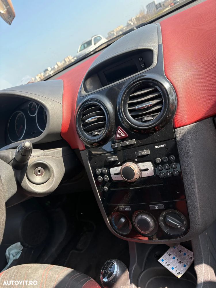 Opel Corsa - 8