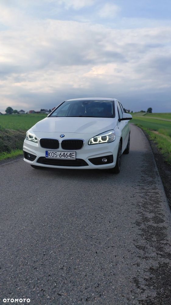BMW Seria 2 216d GT - 2