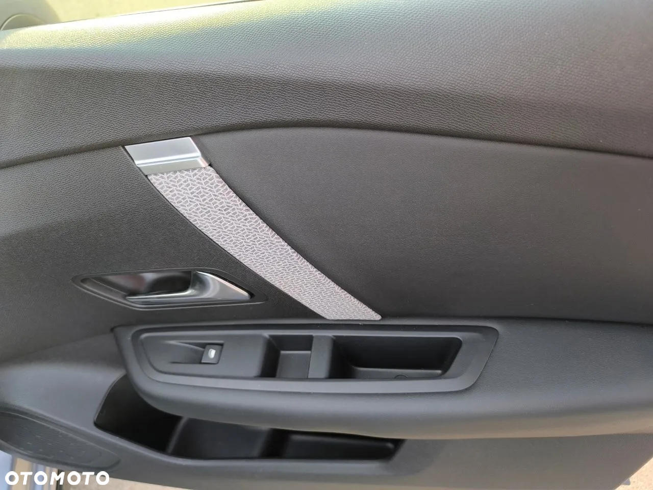 Citroën C4 1.5 BlueHDi Shine S&S - 22