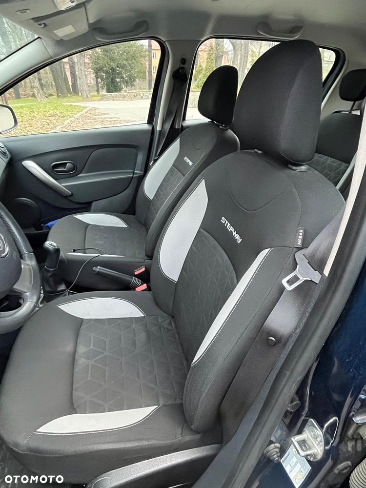 Dacia Sandero 1.5 dCi Laureate - 5