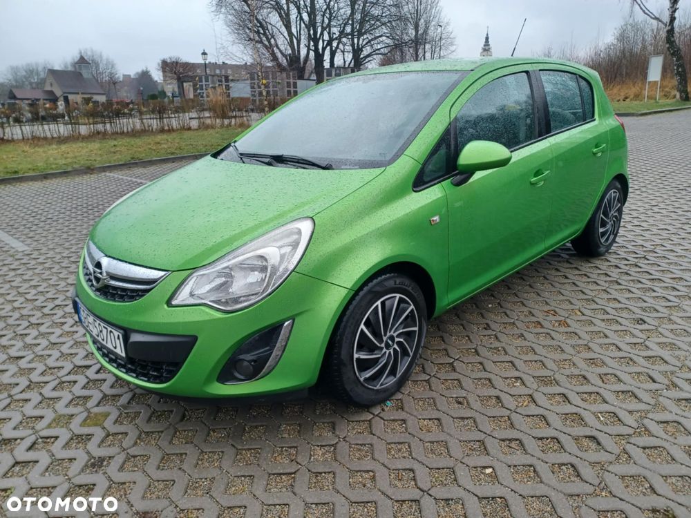 Opel Corsa 1.2 16V Cosmo - 15
