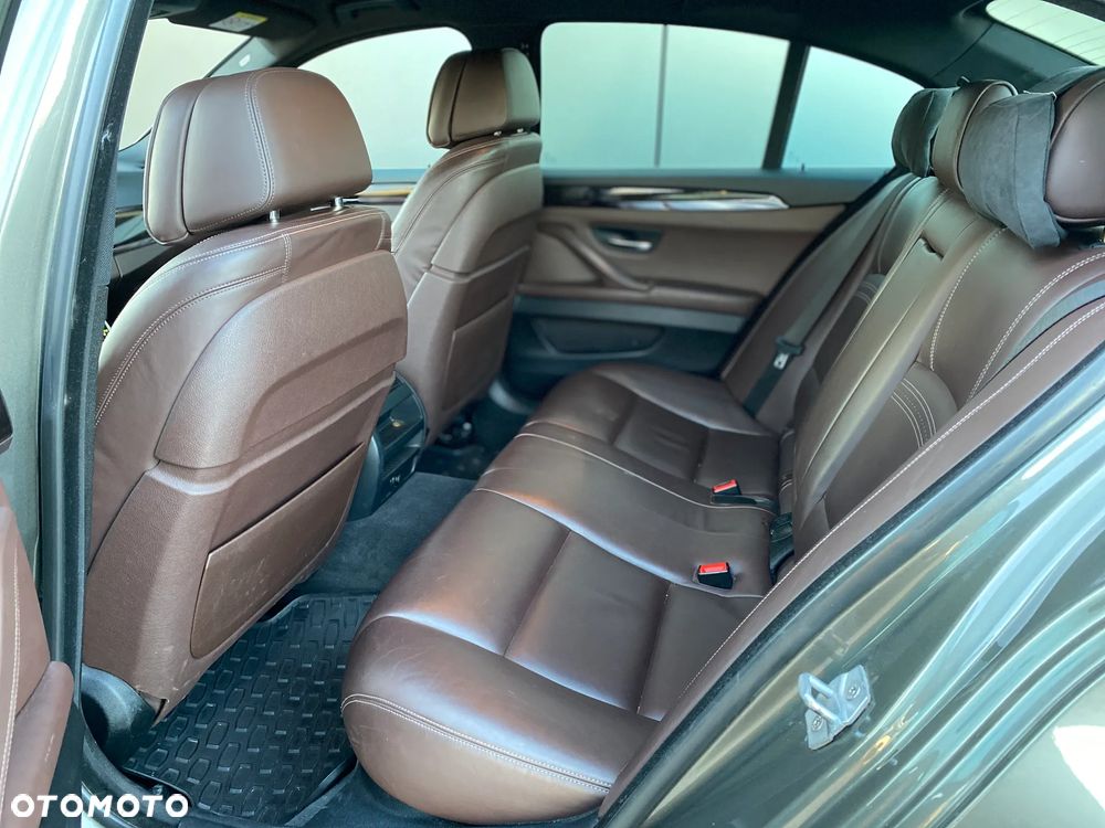 BMW Seria 5 525d xDrive Luxury Line - 12