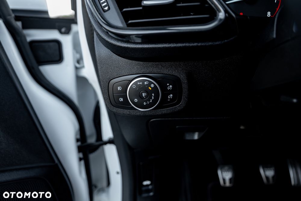 Ford Fiesta 1.0 EcoBoost S&S ST-LINE - 28