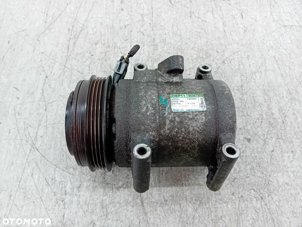 POMPA, SPRĘŻARKA KLIMATYZACJI CHEVROLET SPARK II 95967303 1.2 16V - 1