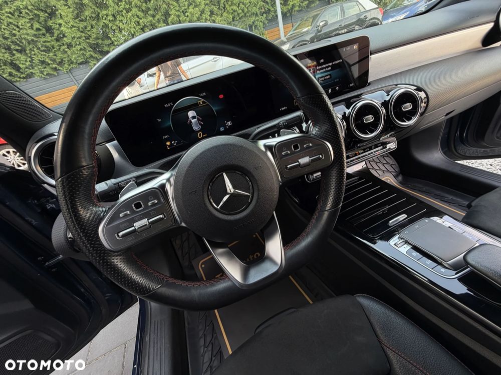 Mercedes-Benz Klasa A 200 d 8G-DCT Edition 1 - 32