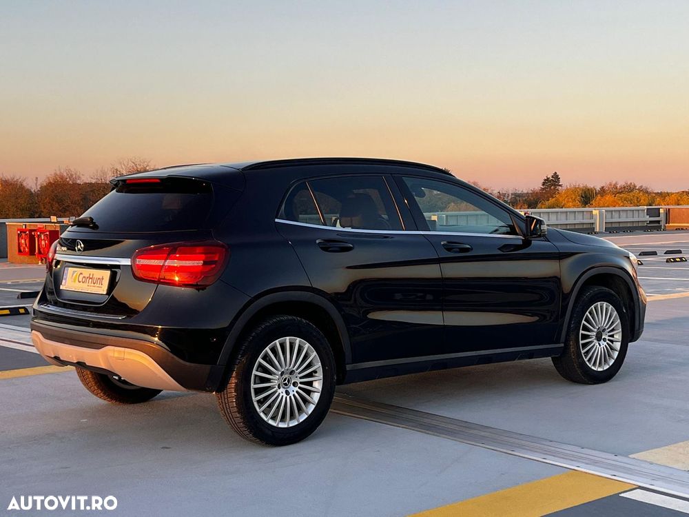 Mercedes-Benz GLA - 4