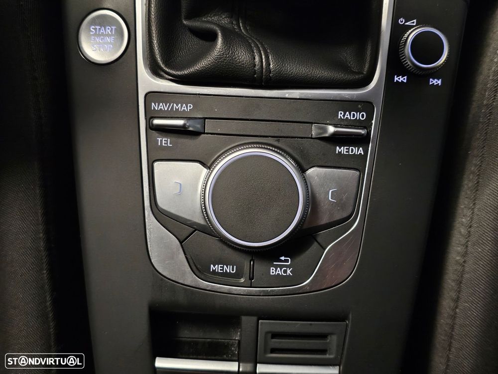 Audi A3 Limousine 2.0 TDI S line Sport Pack - 21