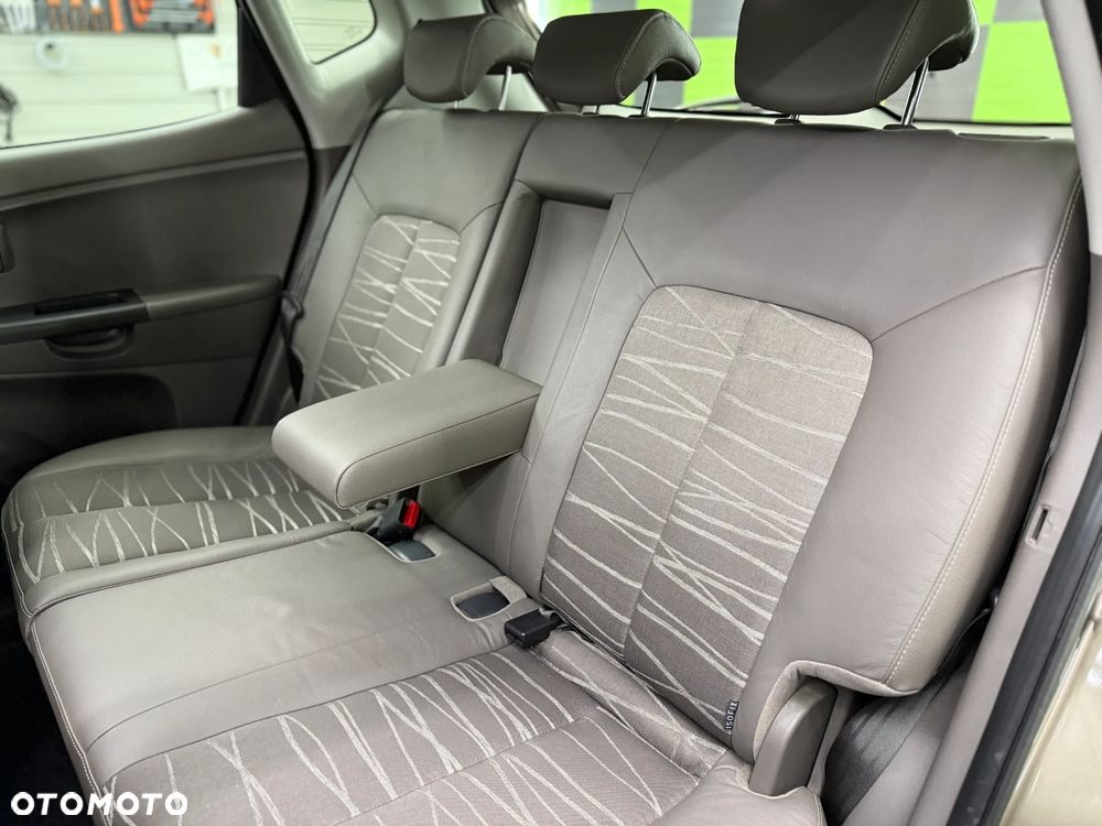 Kia Venga 1.6 CVVT Platinum Edition - 7