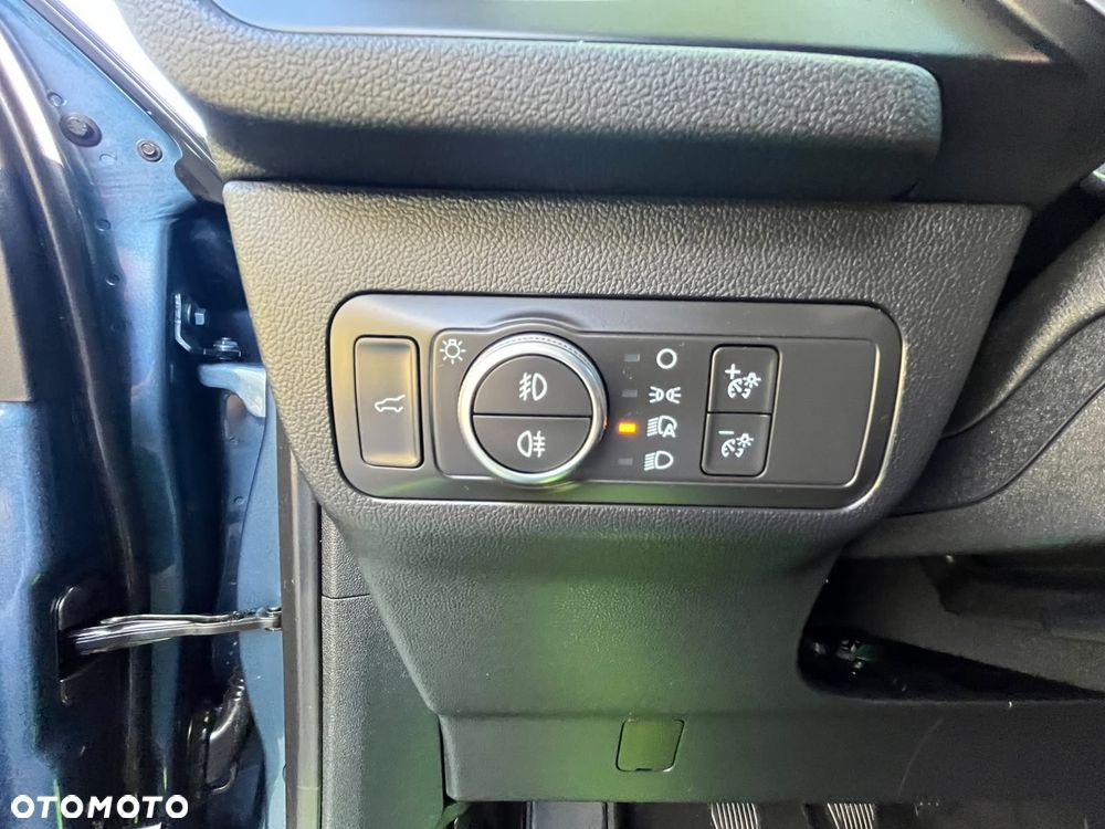 Ford Kuga - 40