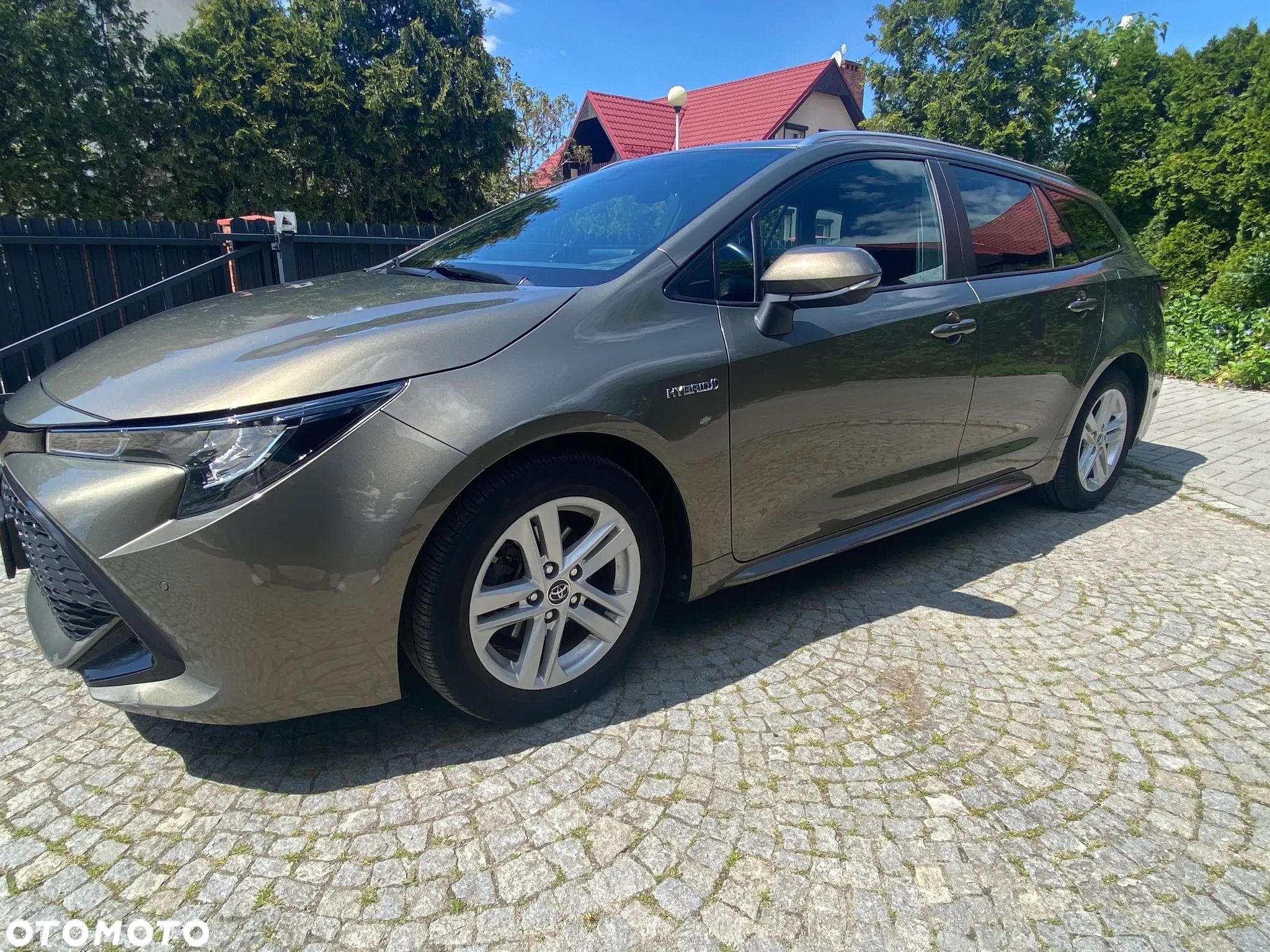 Toyota Corolla 1.8 Hybrid Comfort - 1
