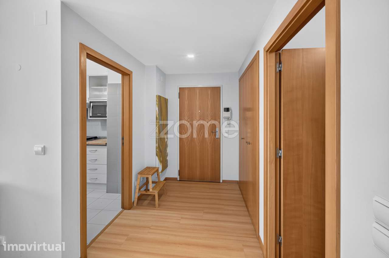 Apartamento T2 mobilado para arrendamento no Lumiar – Alta de Lisboa - Grande imagem: 3/33