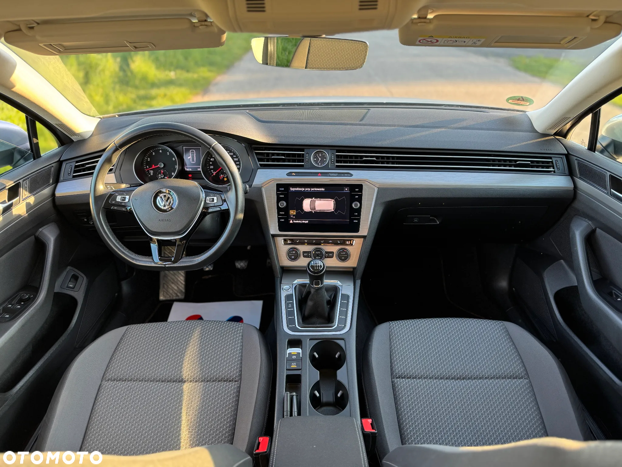 Volkswagen Passat 1.4 TSI BMT Comfortline - 31