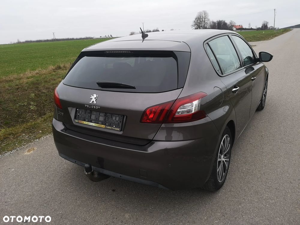 Peugeot 308 125 THP Allure - 37