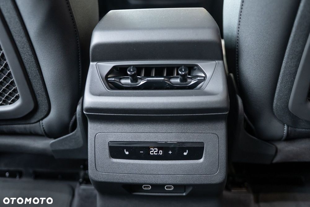 Audi Q6 e-tron - 19