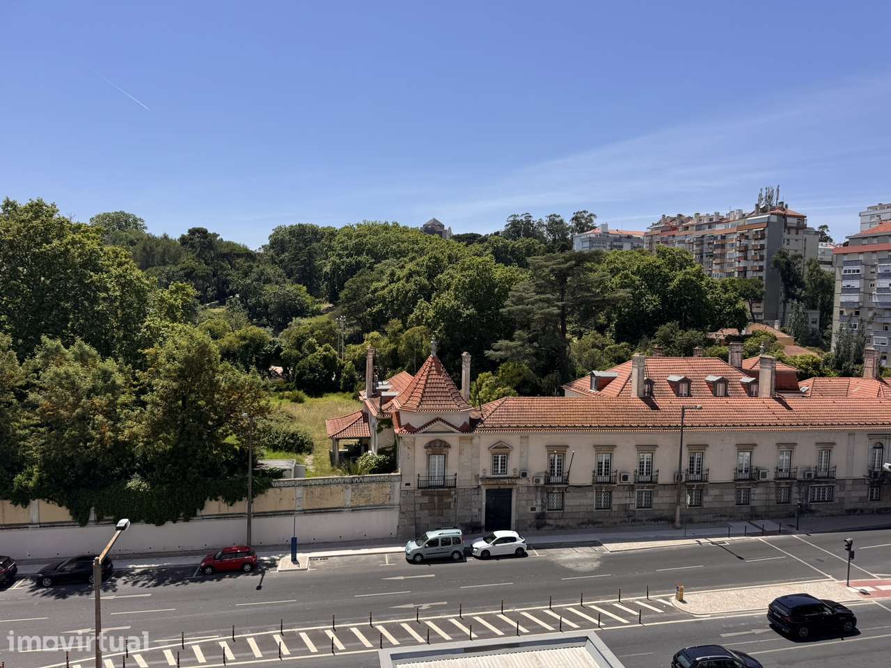 T3 a estrear na Estrada da Luz | Remodelação integral | 95 m² - Grande imagem: 3/19