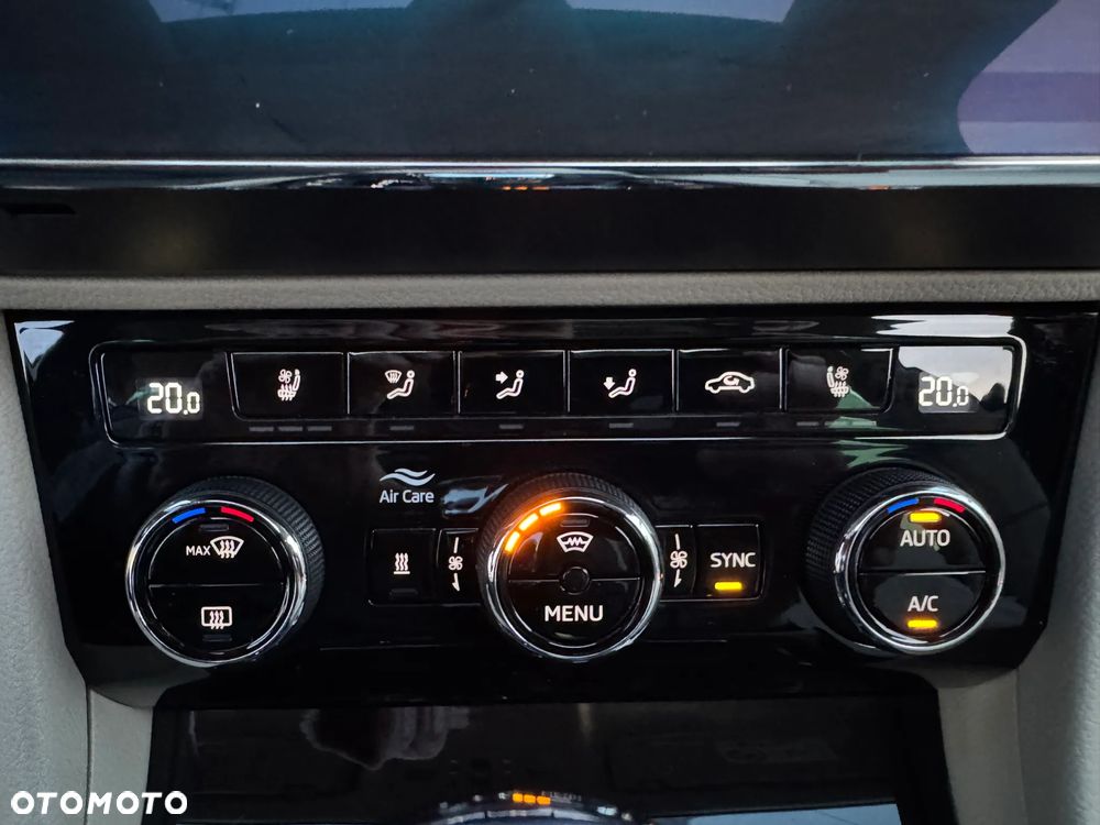 Skoda Superb 2.0 TSI 4x4 L&K DSG - 25