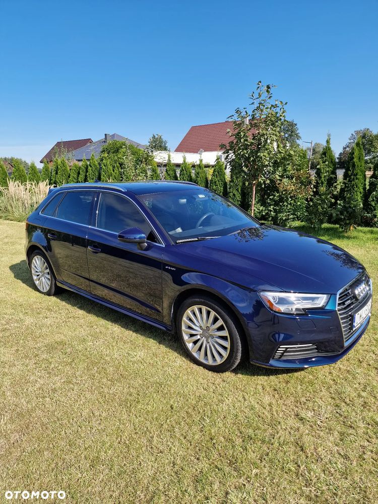 Audi A3 Sportback 1.4 TFSI e-tron S tronic - 4