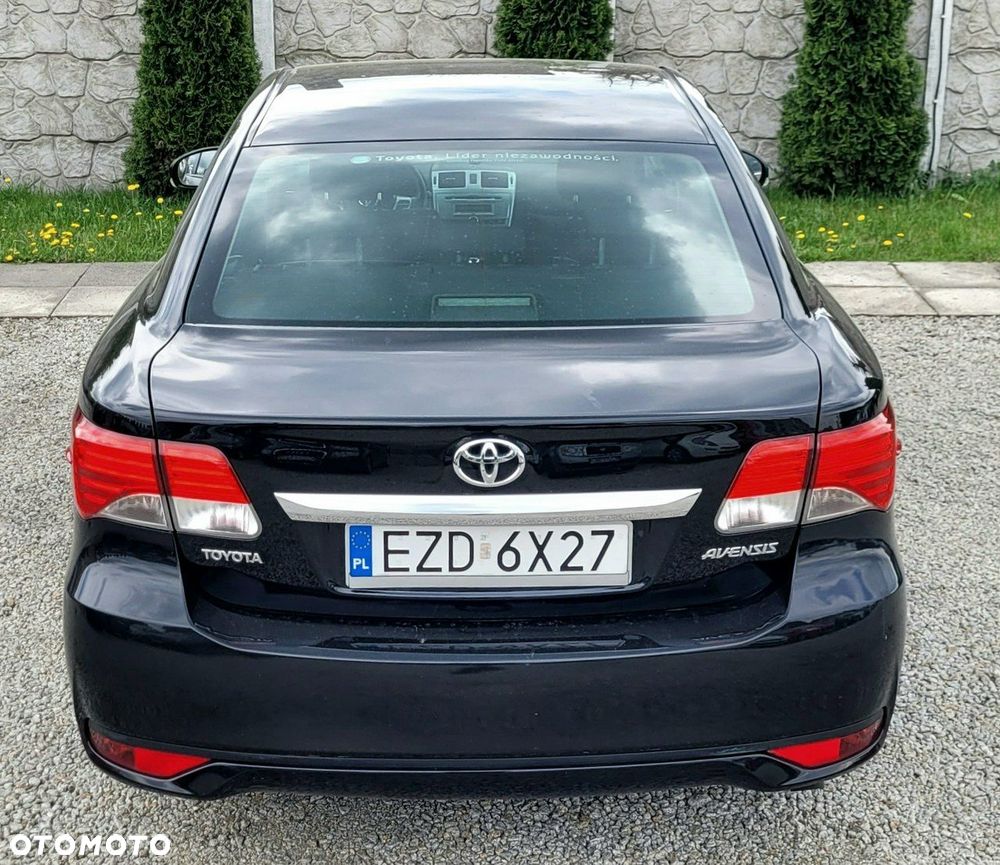 Toyota Avensis 2.0 D-4D Sol - 26