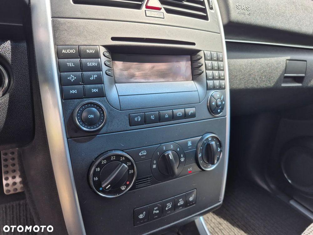 Mercedes-Benz Klasa B 180 BlueEFFICIENCY SPORT EDITION - 9