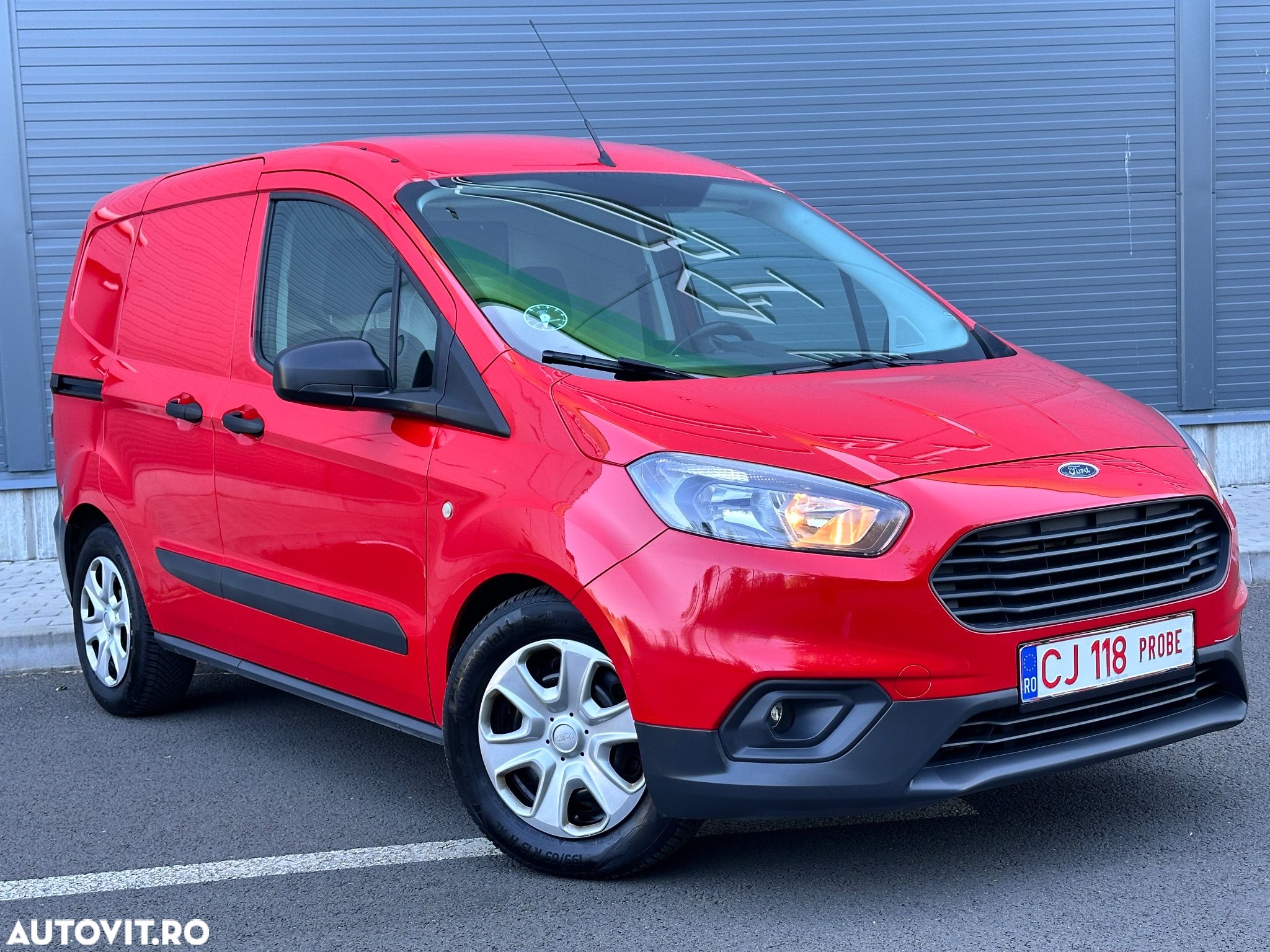 Ford Transit Courier - 1