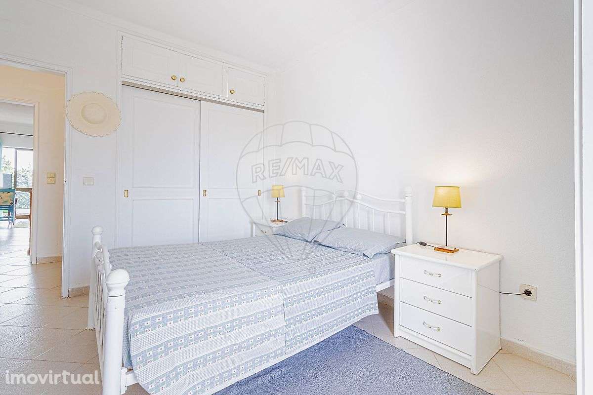 Apartamento T1 para arrendamento - Grande imagem: 2/17