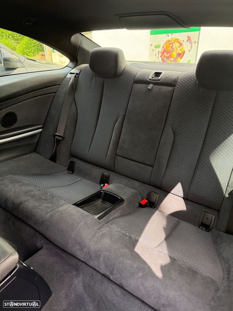 BMW 420 d Pack 50 anos M Auto - 8