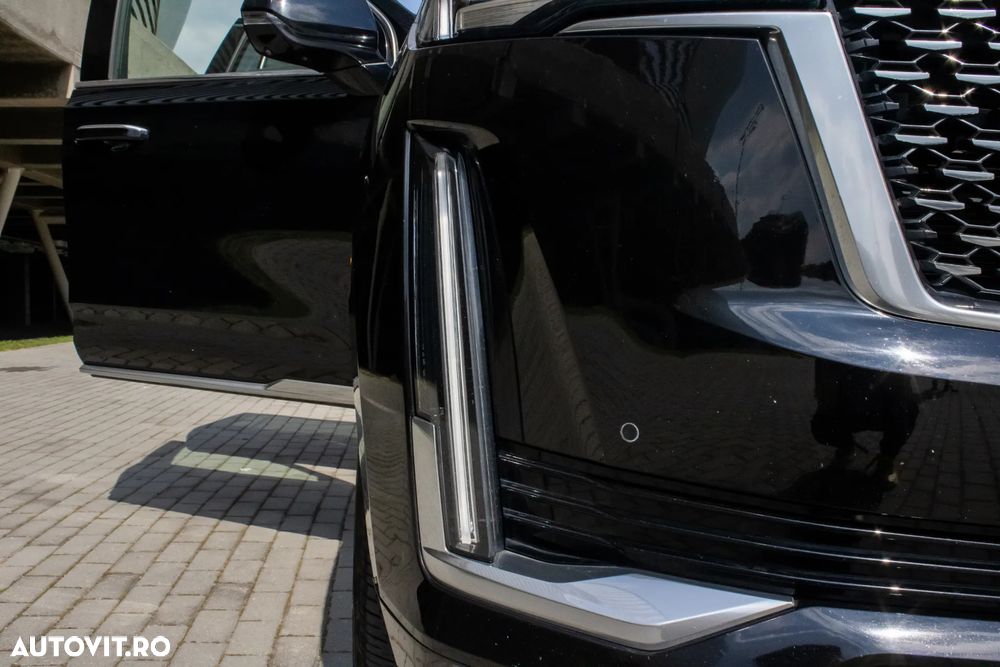 Cadillac Escalade - 31