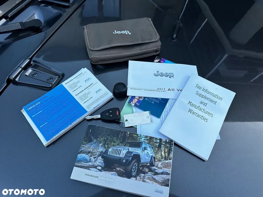 Jeep Wrangler 3.6 Unlim Sahara - 36