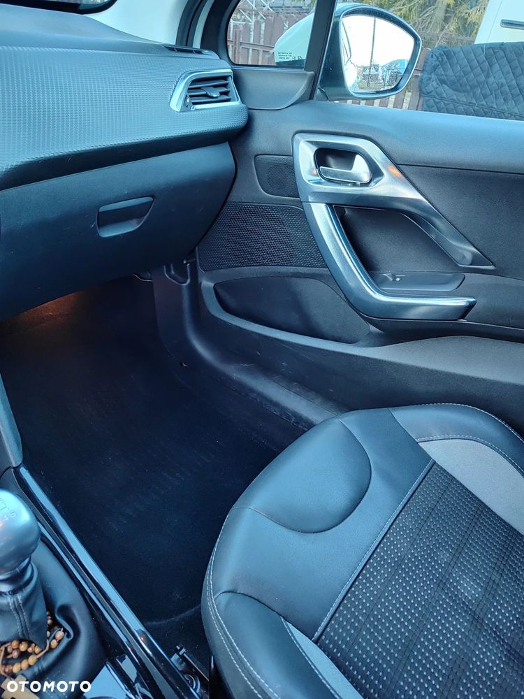 Peugeot 2008 - 16