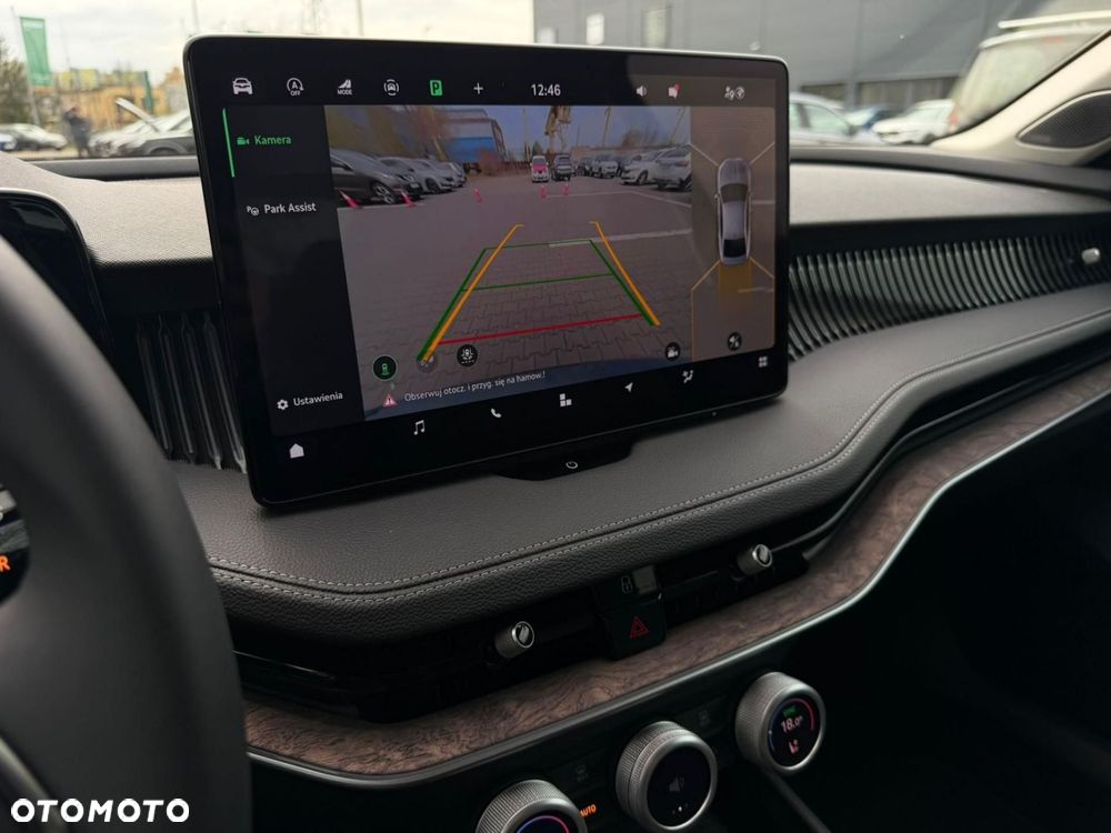 Skoda Superb 2.0 TDI SCR 4x4 L&K DSG - 13