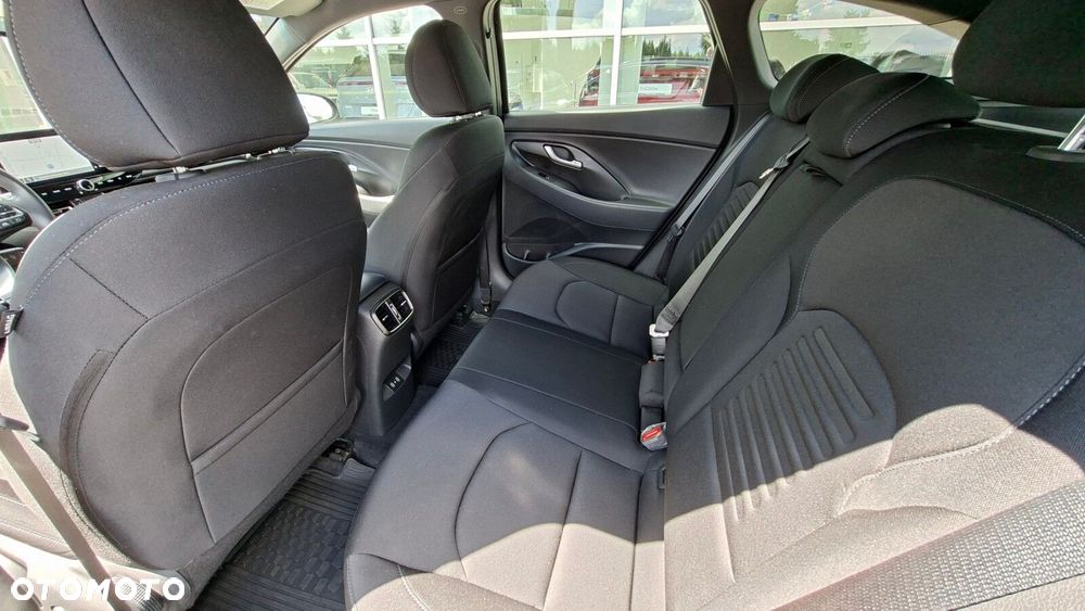 Hyundai i30 1.5 T-GDI 48V Smart - 11