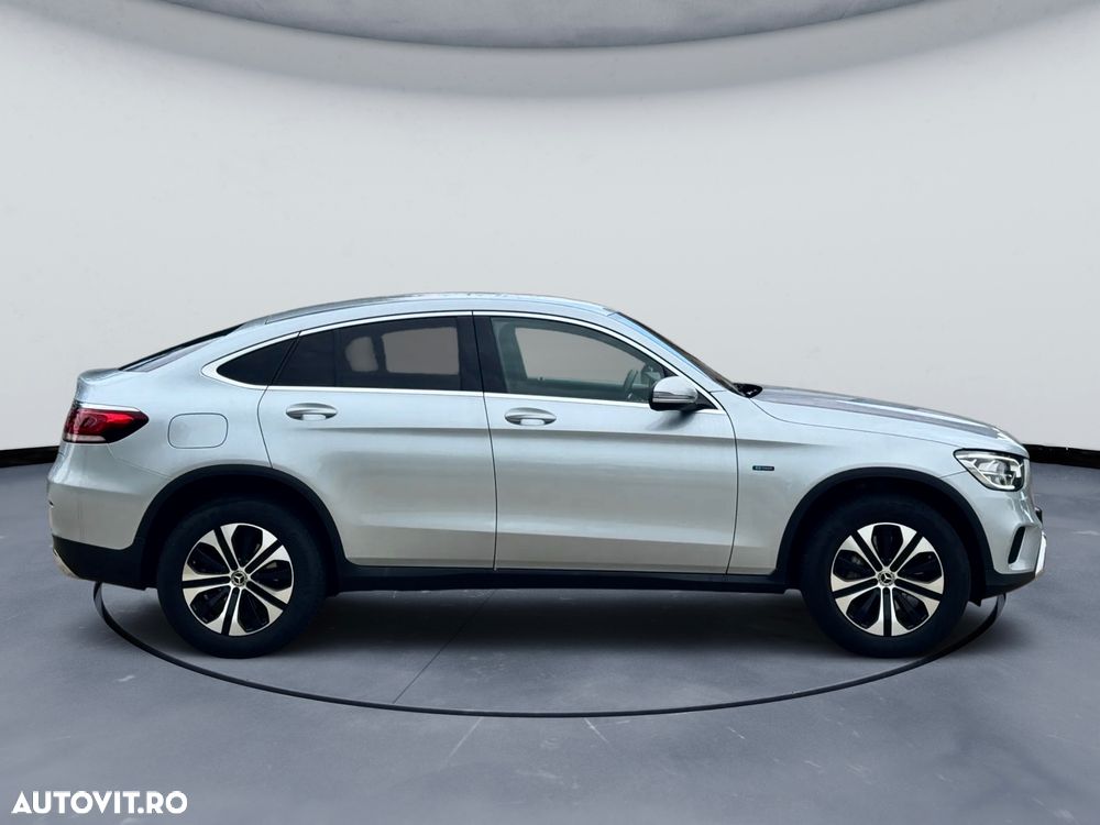 Mercedes-Benz GLC Coupe 300 e 4MATIC - 13