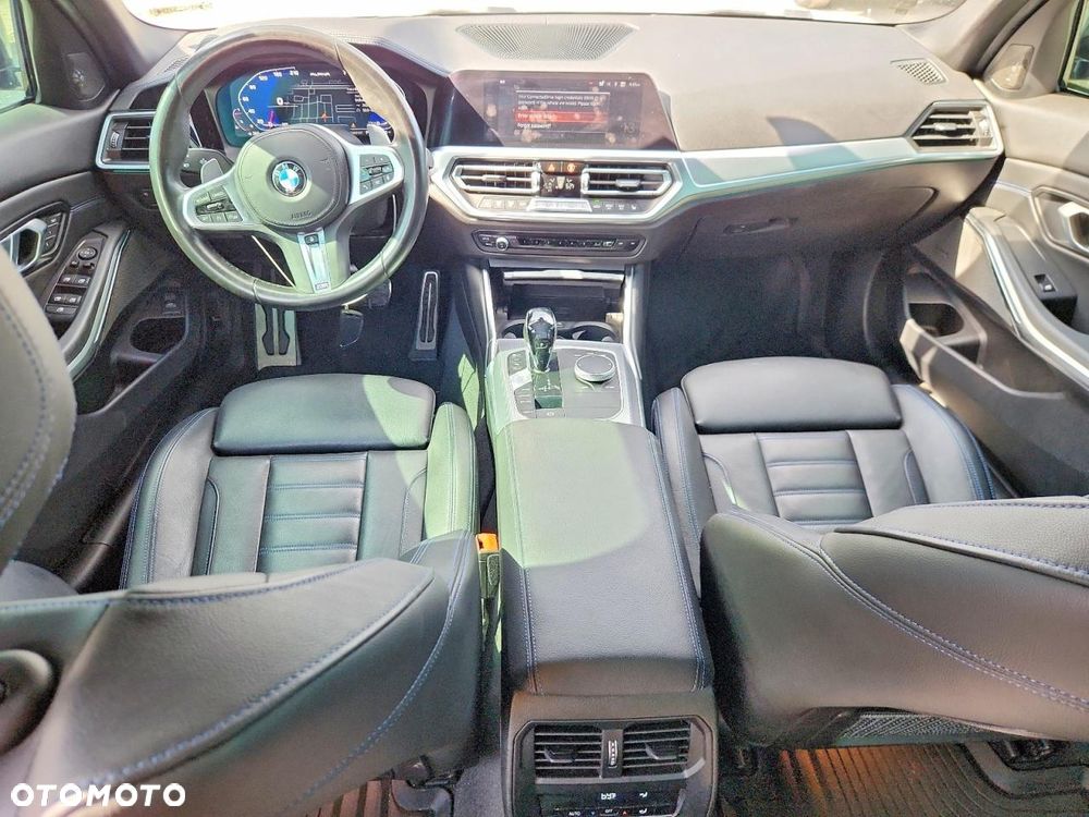 BMW Seria 3 330i xDrive - 8