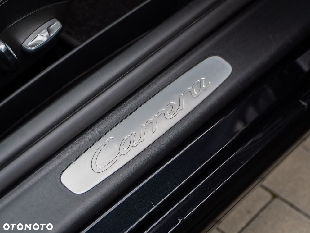 Porsche 911 Carrera Tiptronic S - 15
