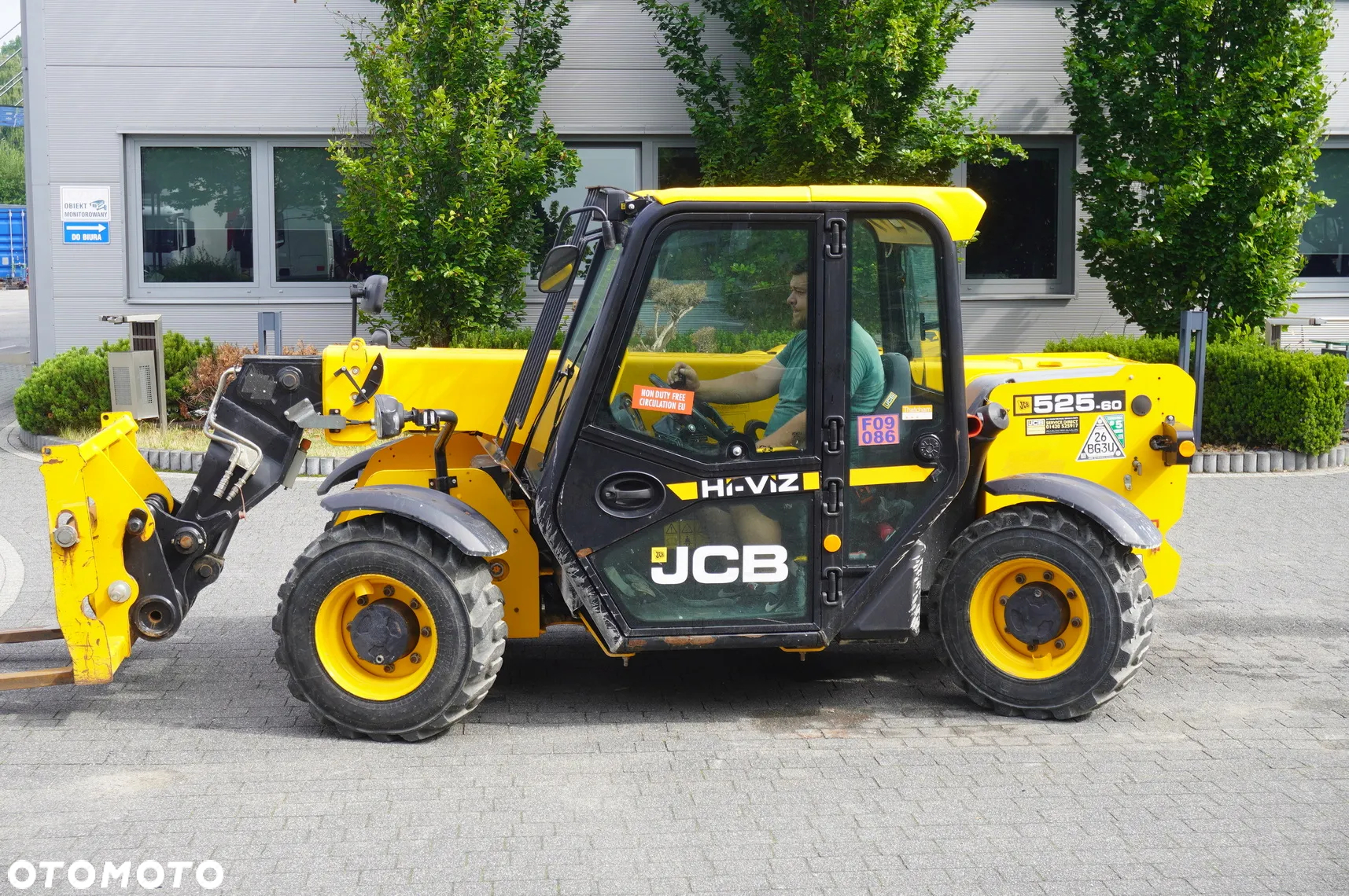JCB 525-60T5 / 2022 / 860 MTH! / 2,5 t / zasięg 6 m / joystick - 6