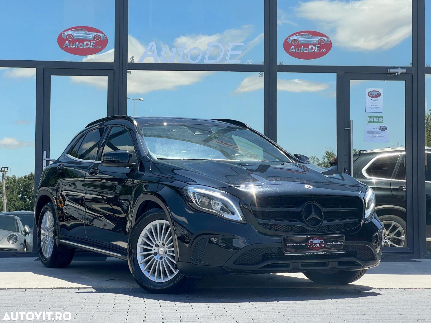 Mercedes-Benz GLA 200 d 4MATIC Aut. - 2