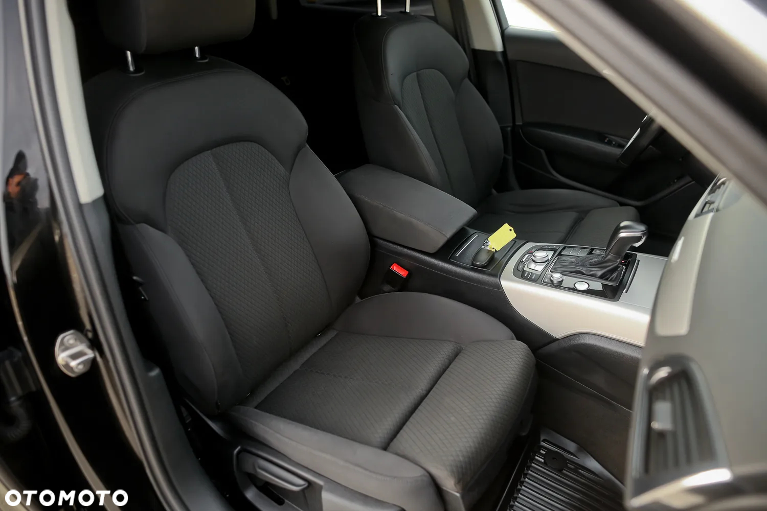 Audi A6 Avant 2.0 TDI quattro S tronic - 25