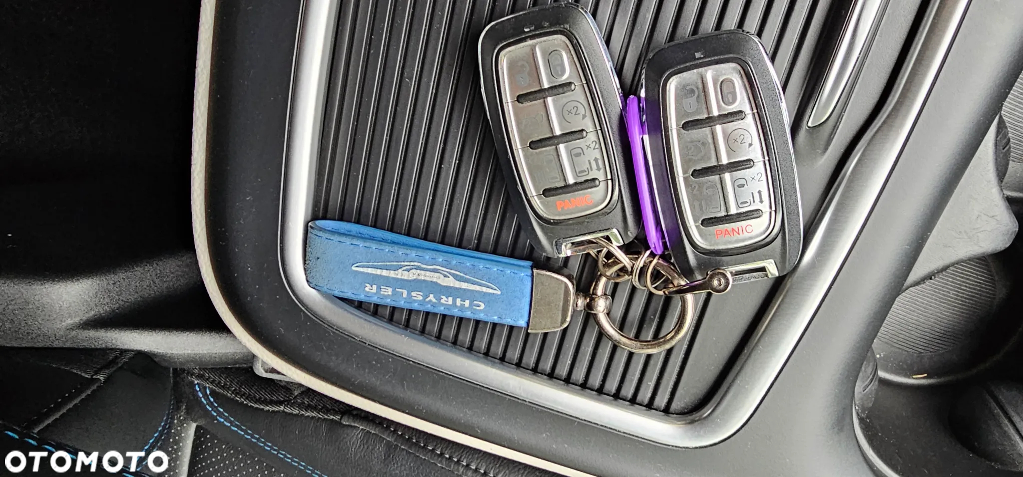Chrysler Pacifica - 19