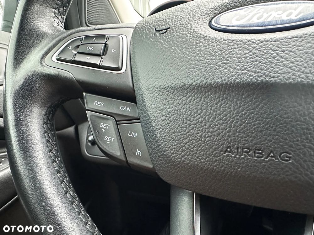 Ford Kuga - 14