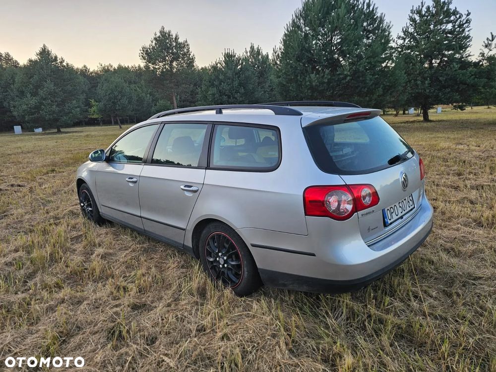 Volkswagen Passat 2.0 TDI Trendline - 4