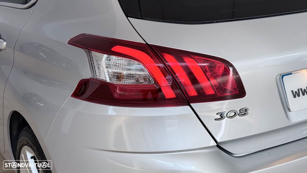 Peugeot 308 PureTech 130 EAT6 Stop & Start Allure - 25