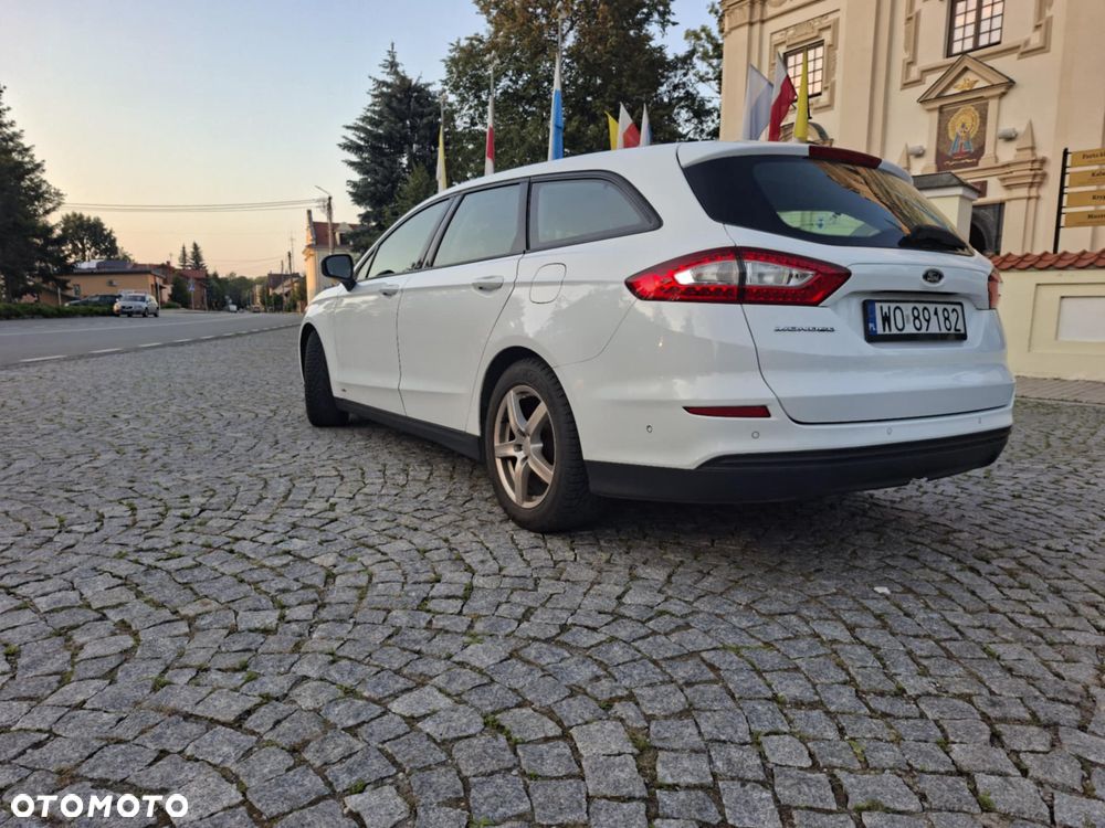 Ford Mondeo - 12