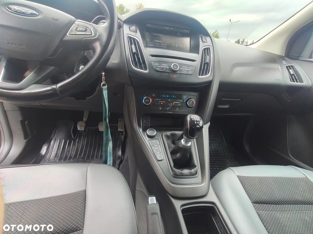 Ford Focus 1.5 EcoBoost Titanium ASS - 14
