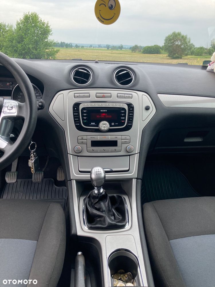 Ford Mondeo 1.8 TDCi Titanium - 9