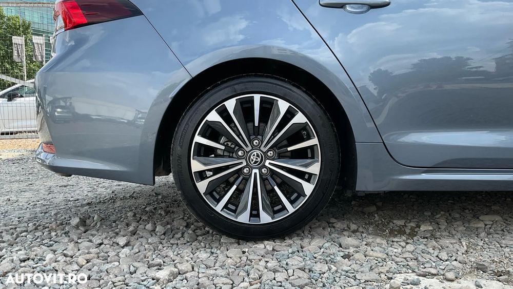 Toyota Corolla 1.8 HSD Dynamic - 11