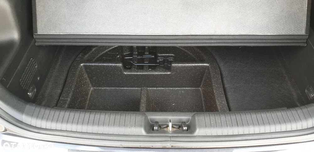 Kia Venga 1.6 Business Line - 26