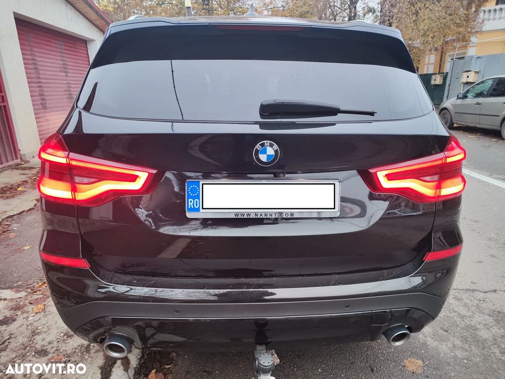 BMW X3 xDrive20d AT Luxury Line - 4