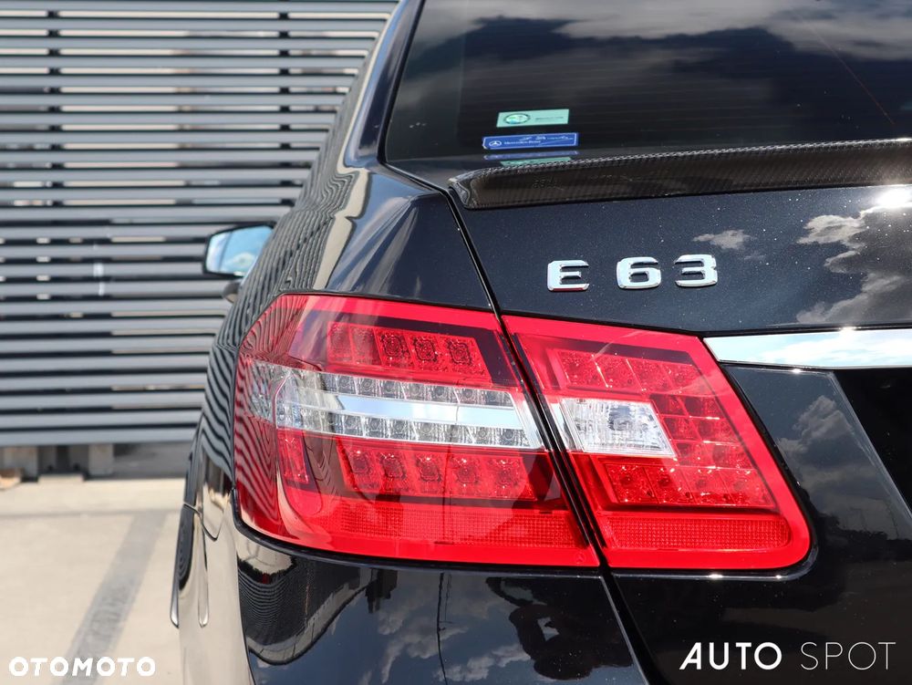 Mercedes-Benz Klasa E 63 AMG AMG Speedshift 7G-MCT - 9